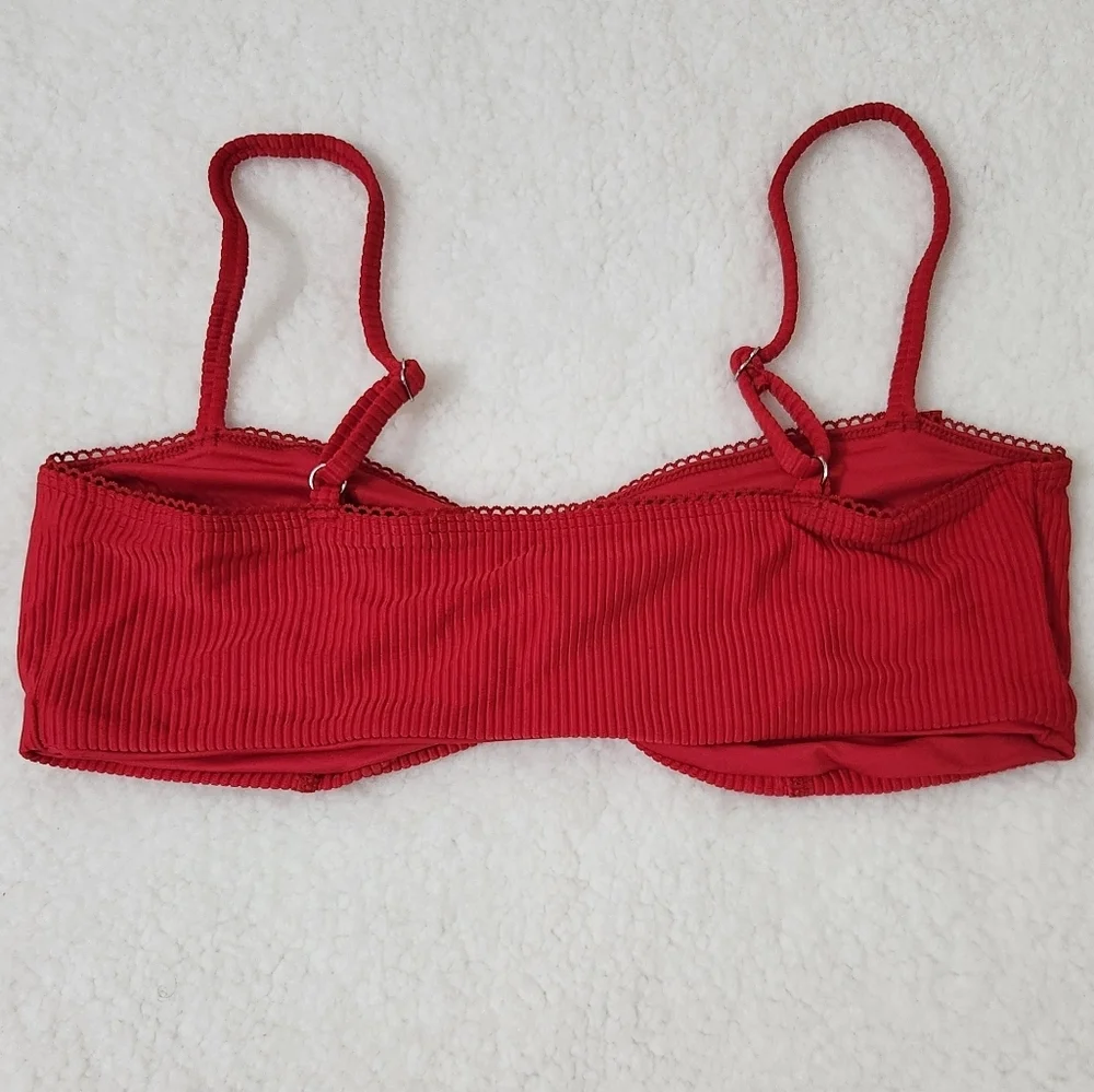 New!Frankie's Bikinis Cleo Ribbed Bralette Top‎